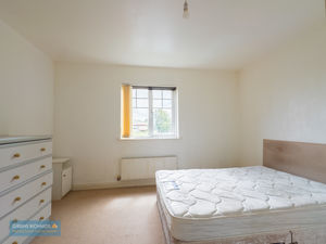 Bedroom- click for photo gallery